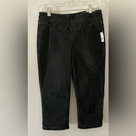 We The Free Carousel Pull-On Capri Jeans NWT - Picture 1 of 4